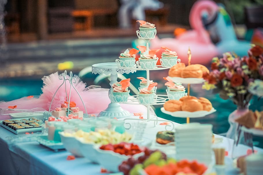 selecting the right caterer for birthday party